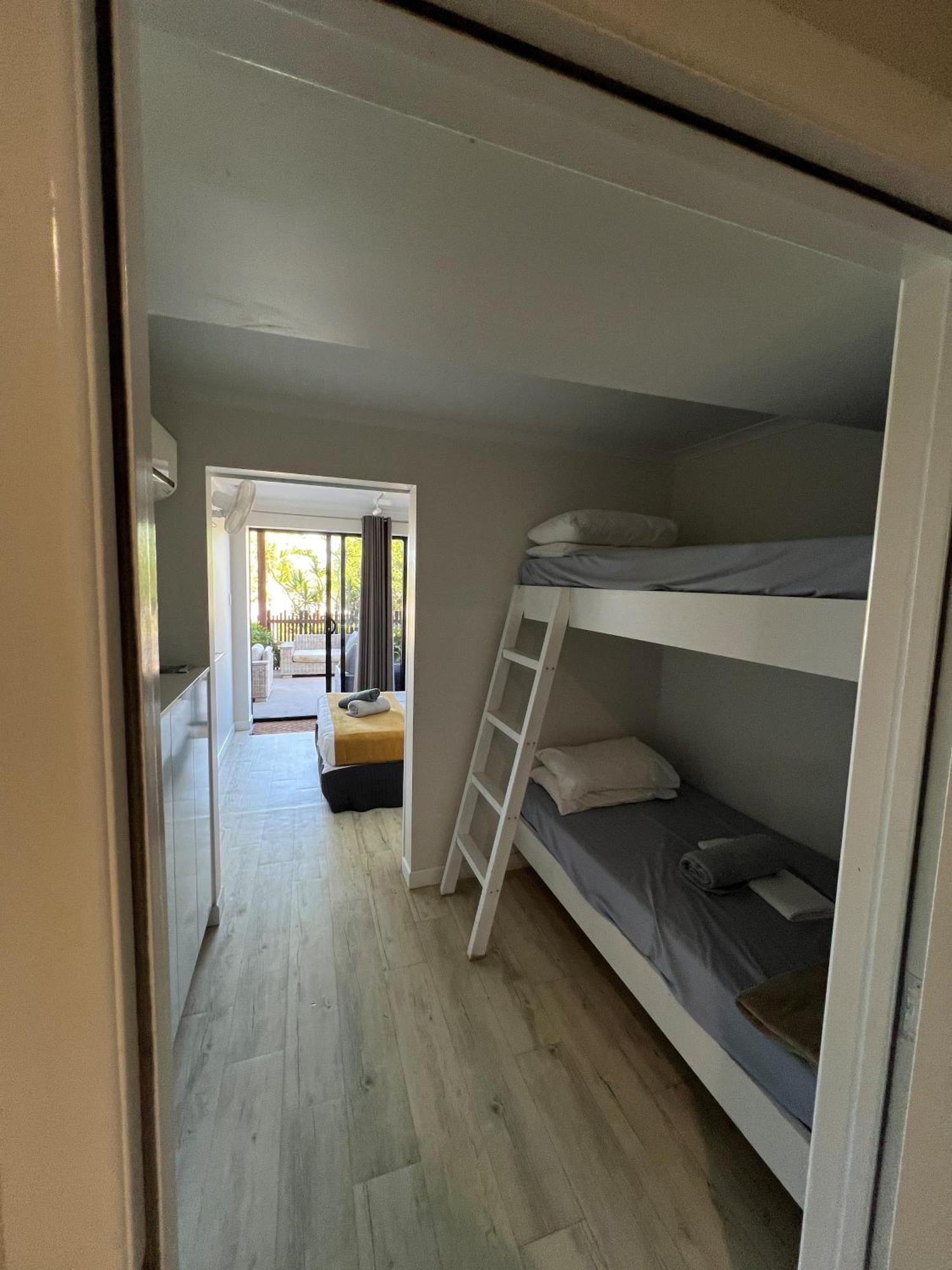 Beachhouse Hostel