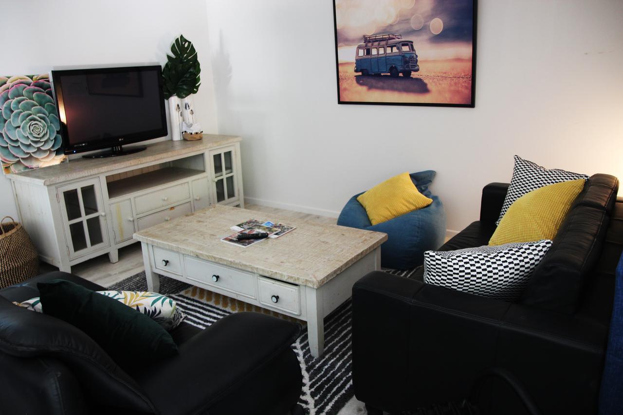 Beachhouse Hostel *